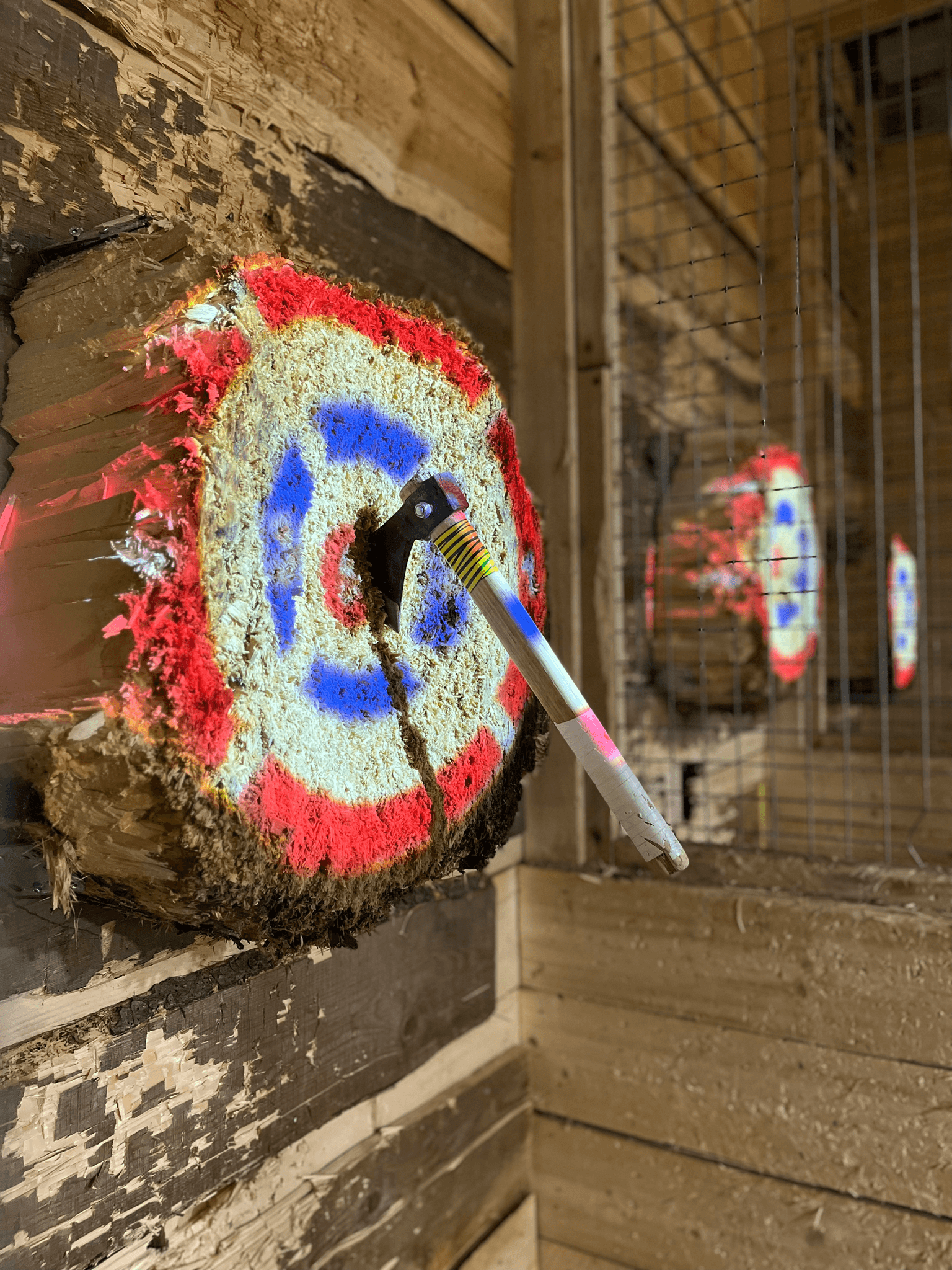 Team building Douai : la cohésion au top avec le lancer de hache